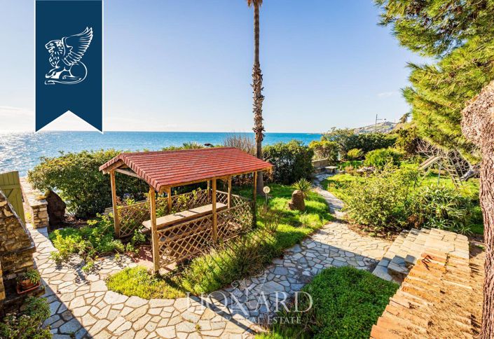 Image No.32-Villa de 4 chambres à vendre à Imperia