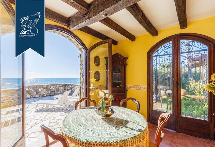 Image No.47-Villa de 4 chambres à vendre à Imperia