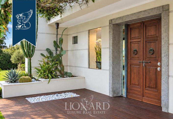 Image No.24-7 Bed Villa for sale