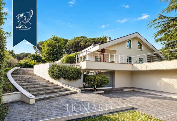 Image No.28-7 Bed Villa for sale