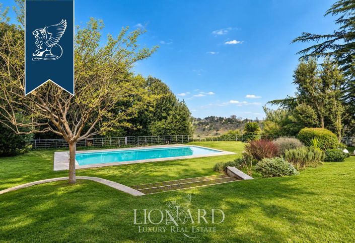 Image No.4-7 Bed Villa for sale