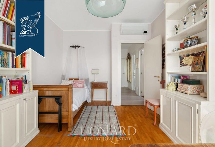 Image No.15-5 Bed Apartment for sale