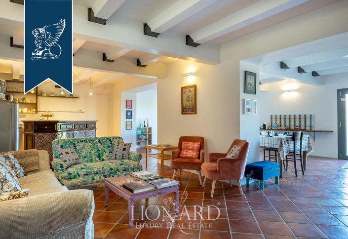 Image No.11-6 Bed Villa for sale