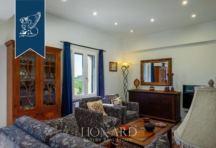 Image No.15-6 Bed Villa for sale