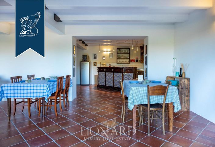 Image No.20-6 Bed Villa for sale