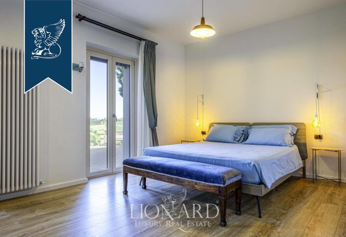 Image No.21-6 Bed Villa for sale