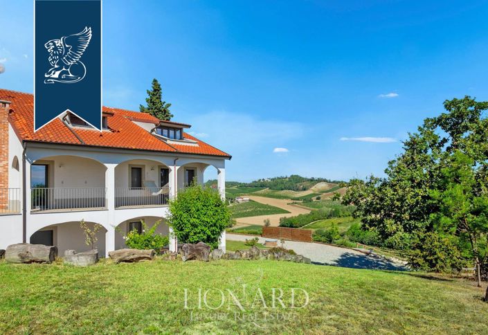 Image No.3-6 Bed Villa for sale