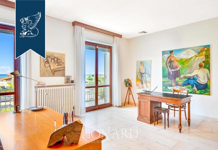 Image No.18-6 Bed Villa for sale