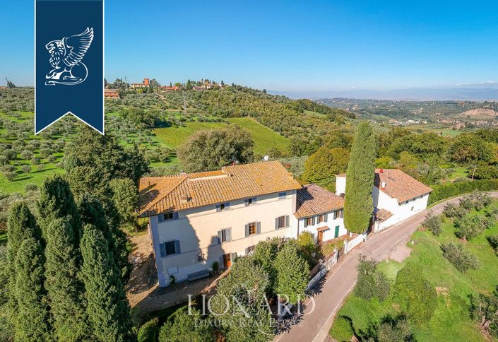 Image No.1-10 Bed Villa for sale