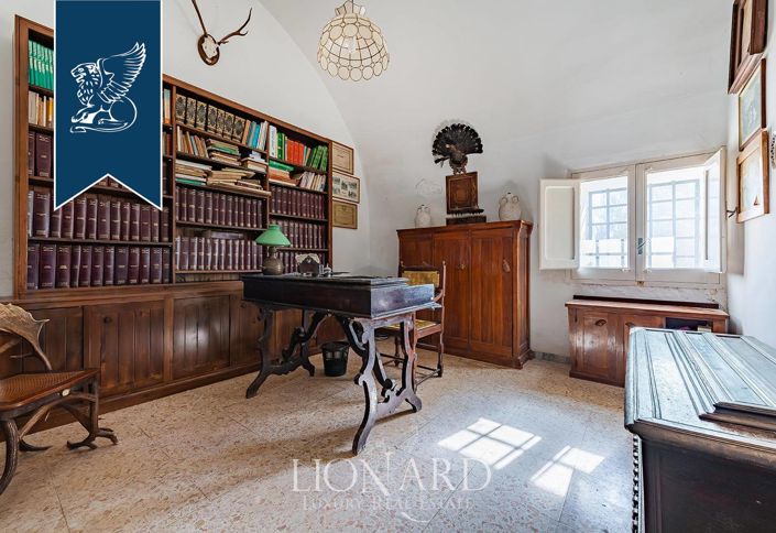 Image No.14-14 Bed Property for sale