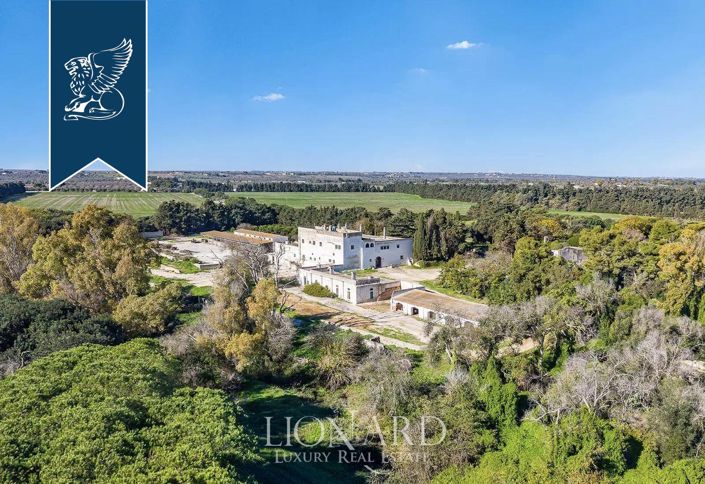 Image No.2-14 Bed Property for sale