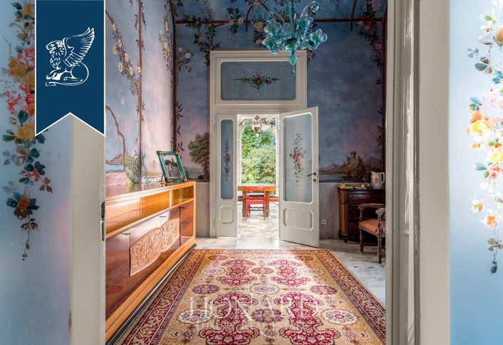 Image No.15-6 Bed Villa for sale