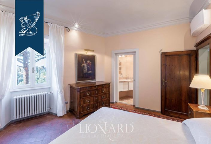 Image No.10-3 Bed Apartment for sale