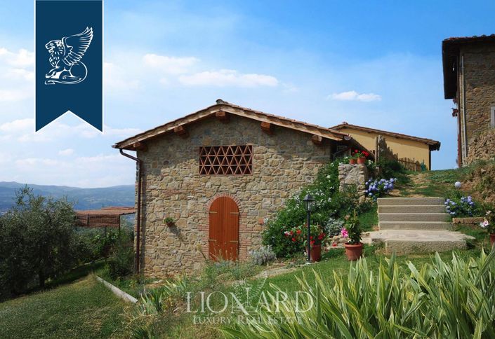 Image No.12-10 Bed Farmhouse for sale