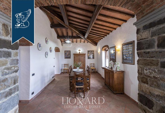 Image No.14-10 Bed Farmhouse for sale