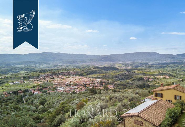 Image No.7-10 Bed Farmhouse for sale