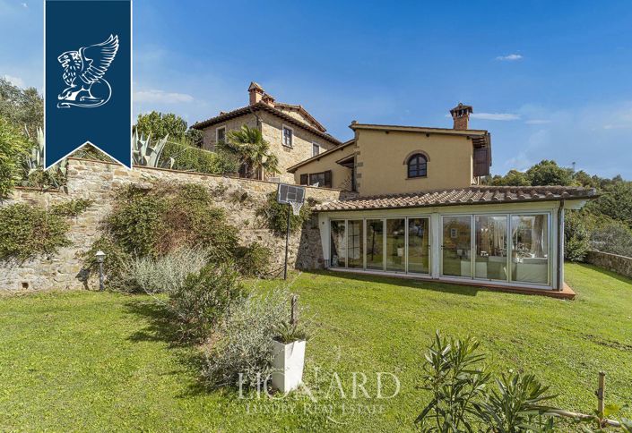 Image No.9-10 Bed Farmhouse for sale