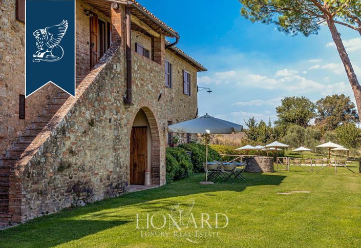 Image No.10-13 Bed Country House for sale