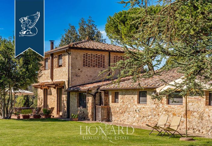 Image No.11-13 Bed Country House for sale