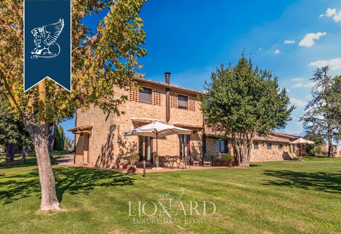 Image No.12-13 Bed Country House for sale