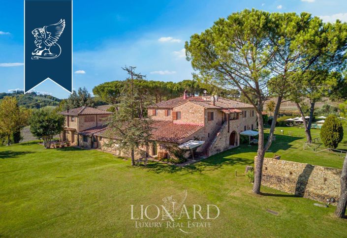 Image No.4-13 Bed Country House for sale