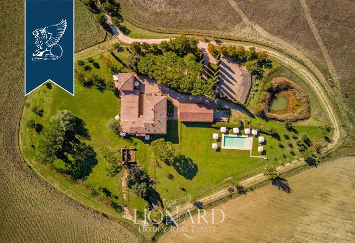 Image No.5-13 Bed Country House for sale