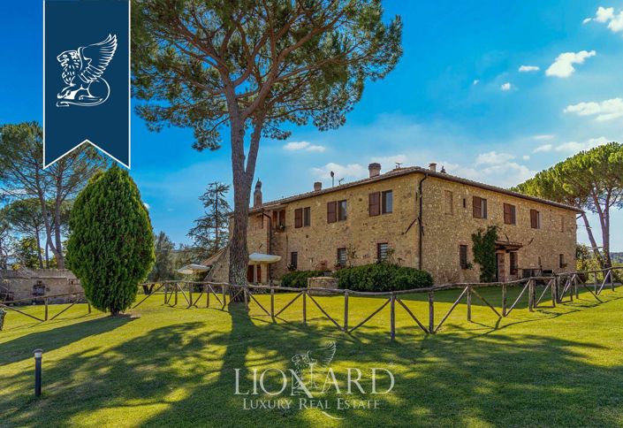 Image No.9-13 Bed Country House for sale