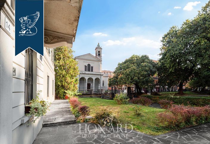 Image No.7-5 Bed Property for sale