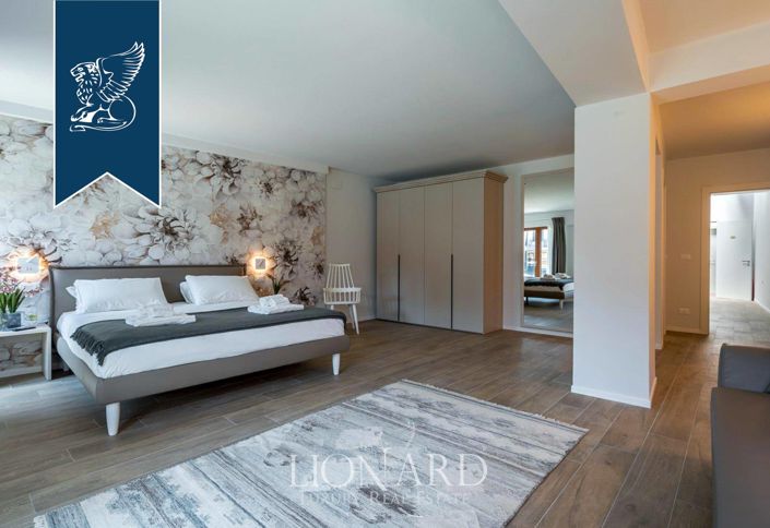 Image No.12-5 Bed Apartment for sale