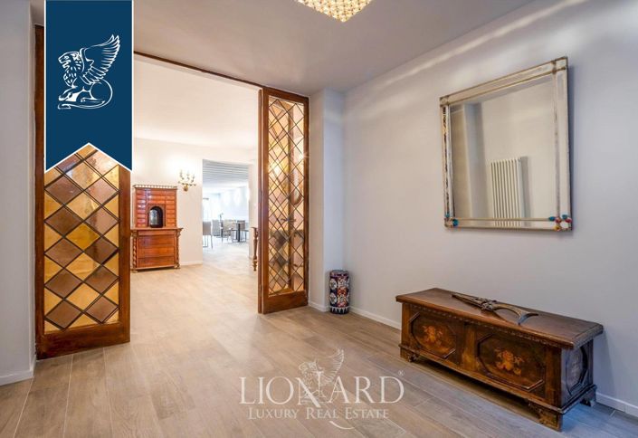 Image No.15-5 Bed Apartment for sale