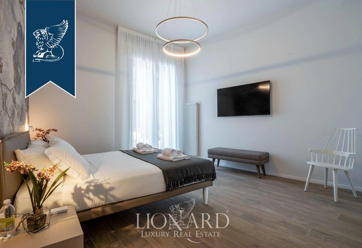 Image No.18-5 Bed Apartment for sale