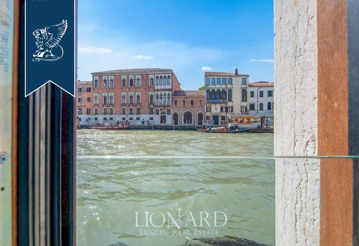 Image No.8-5 Bed Apartment for sale