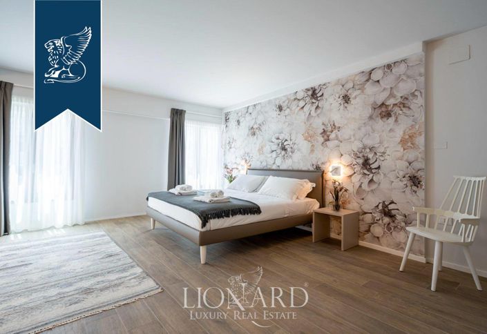 Image No.9-5 Bed Apartment for sale