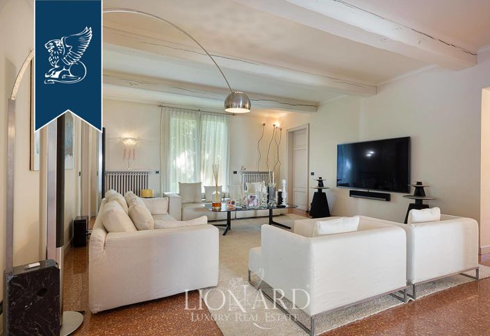 Image No.12-Villa de 7 chambres à vendre à Correggio