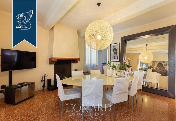 Image No.19-Villa de 7 chambres à vendre à Correggio