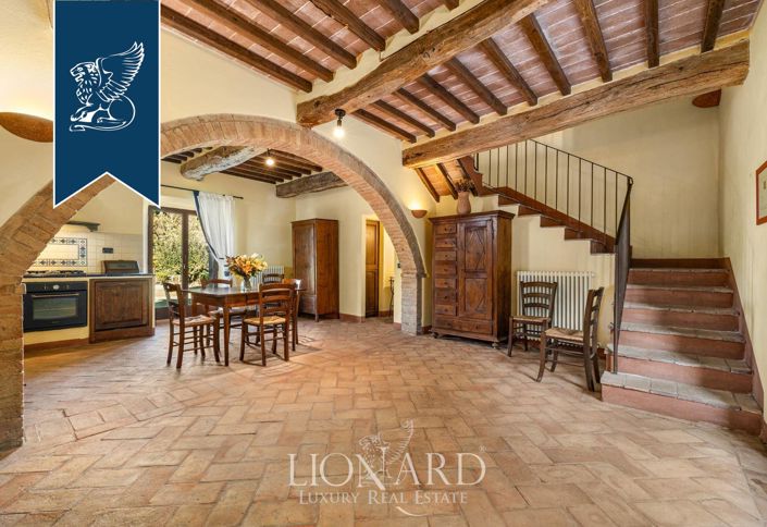 Image No.18-8 Bed Farmhouse for sale