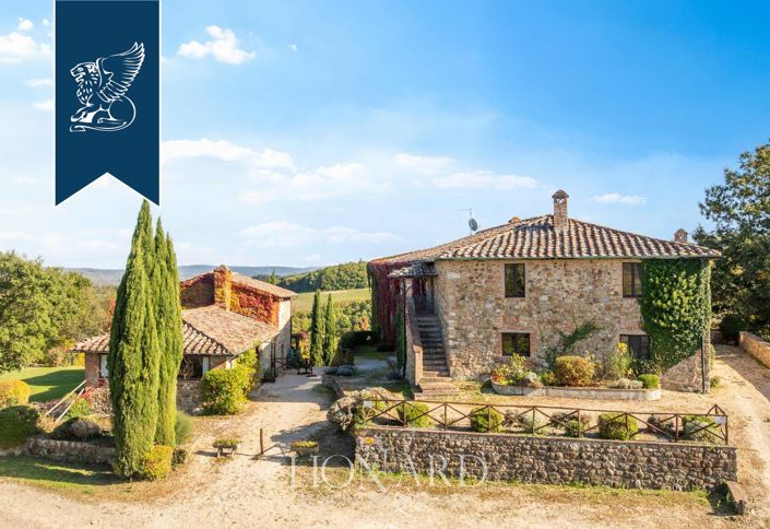 Image No.6-8 Bed Farmhouse for sale