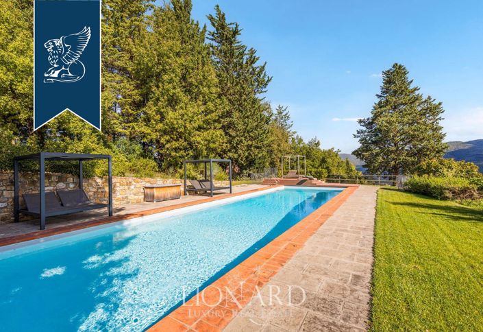 Image No.5-5 Bed Villa for sale