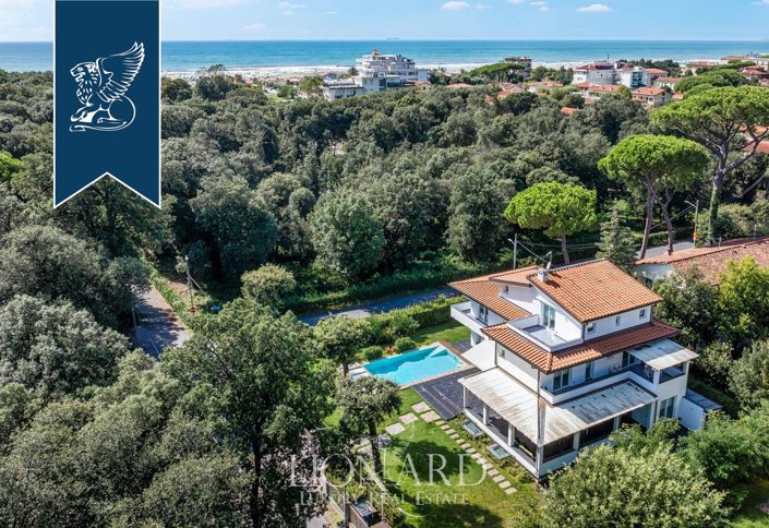 Image No.2-8 Bed Villa for sale