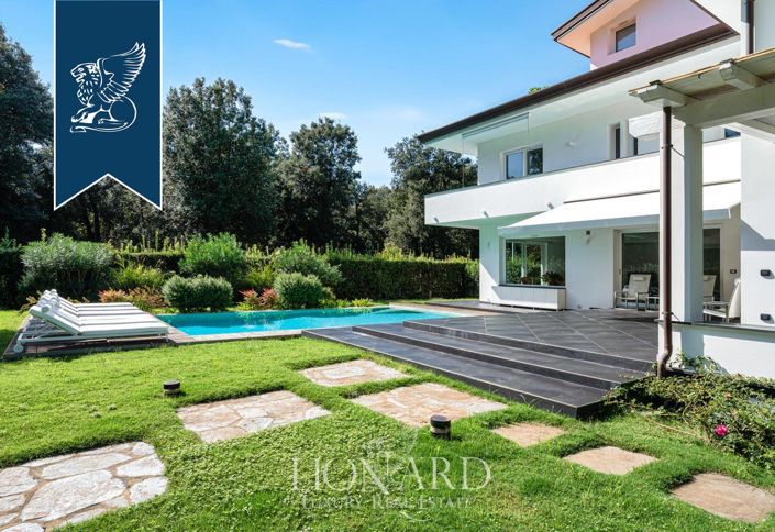 Image No.5-8 Bed Villa for sale