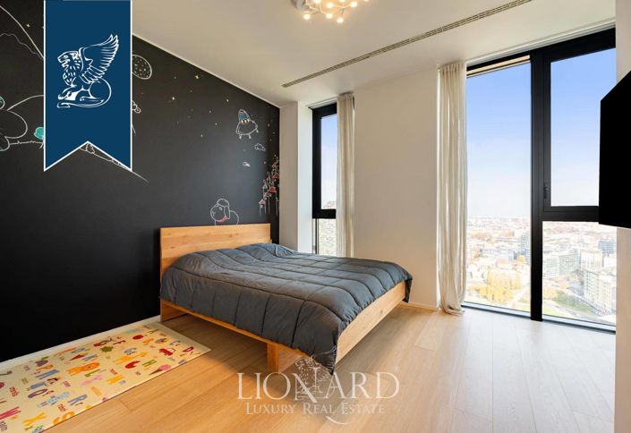 Image No.18-4 Bed Apartment for sale