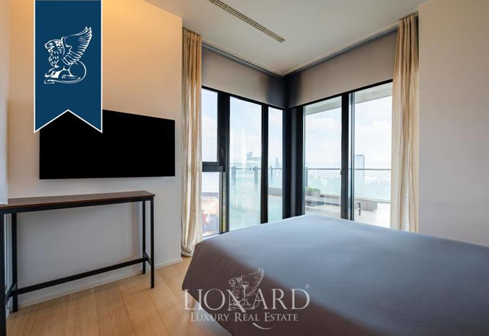 Image No.19-4 Bed Apartment for sale