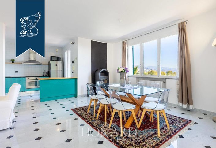 Image No.14-7 Bed Villa for sale