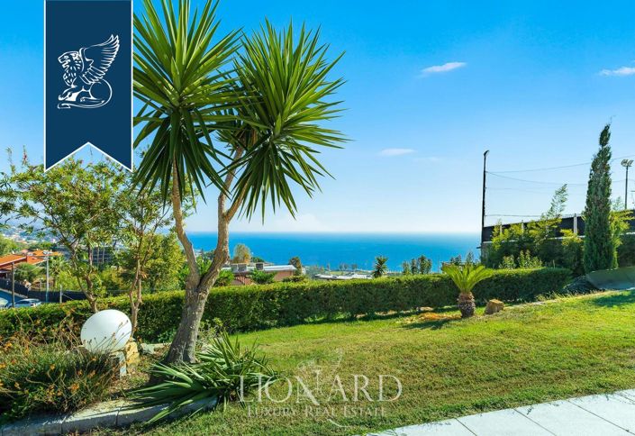 Image No.5-7 Bed Villa for sale