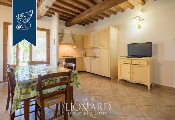 Image No.23-Ferme de 12 chambres à vendre à Scarlino