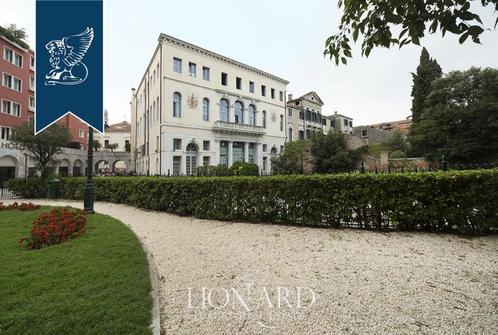 Image No.4-Propriété de 25 chambres à vendre à Venice