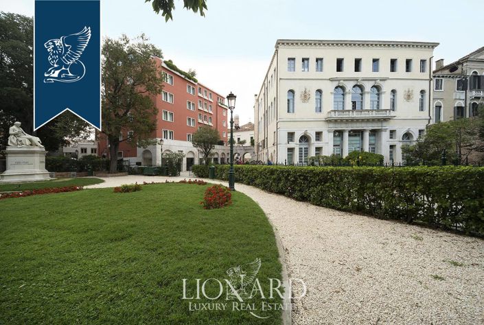 Image No.5-Propriété de 25 chambres à vendre à Venice