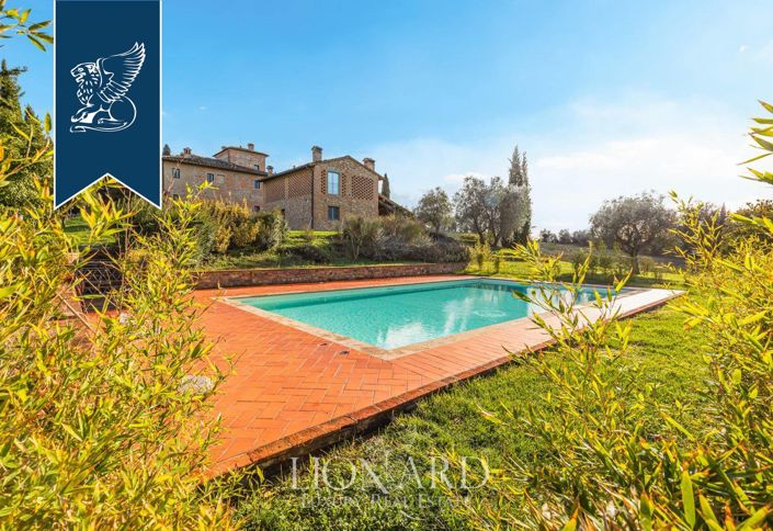 Image No.16-25 Bed Villa for sale