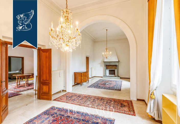 Image No.10-Villa de 8 chambres à vendre à Florence