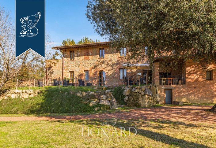 Image No.7-Ferme de 4 chambres à vendre à Fauglia